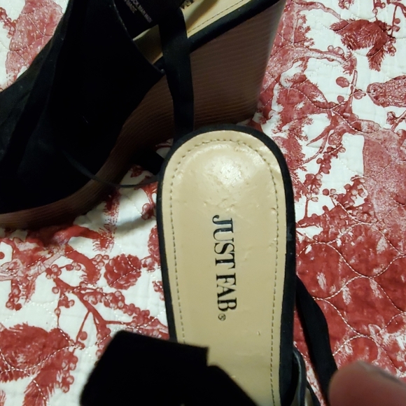 Platform heels - Picture 2 of 3